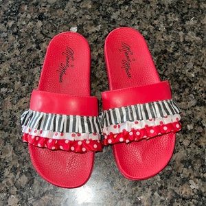 Minnie Mouse size 3/12 like new